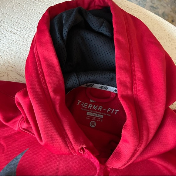Nike Men’s Large Red & Black Therma-FIT Hoodie - Picture 4 of 8